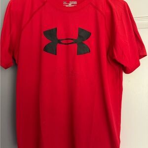EUC Under Armour Red and Black Short Sleeve Tee Youth XL